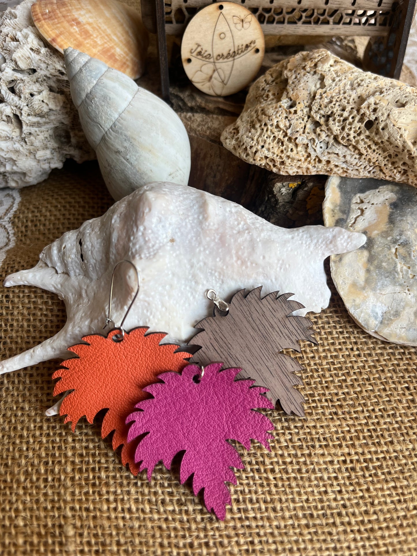 Trio florale bois et cuire